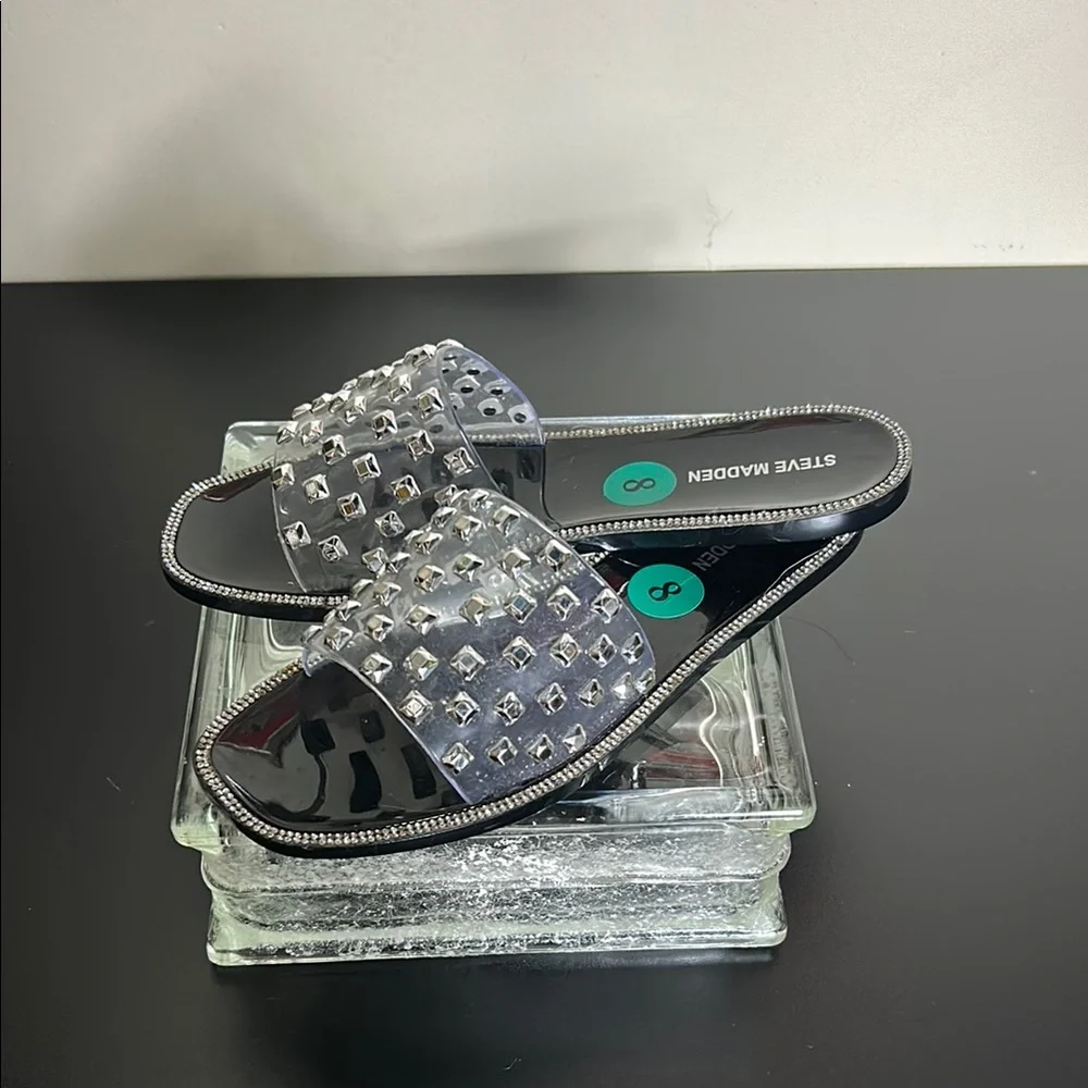 Steve Madden‎ New Black and Silver Slide Sandals
